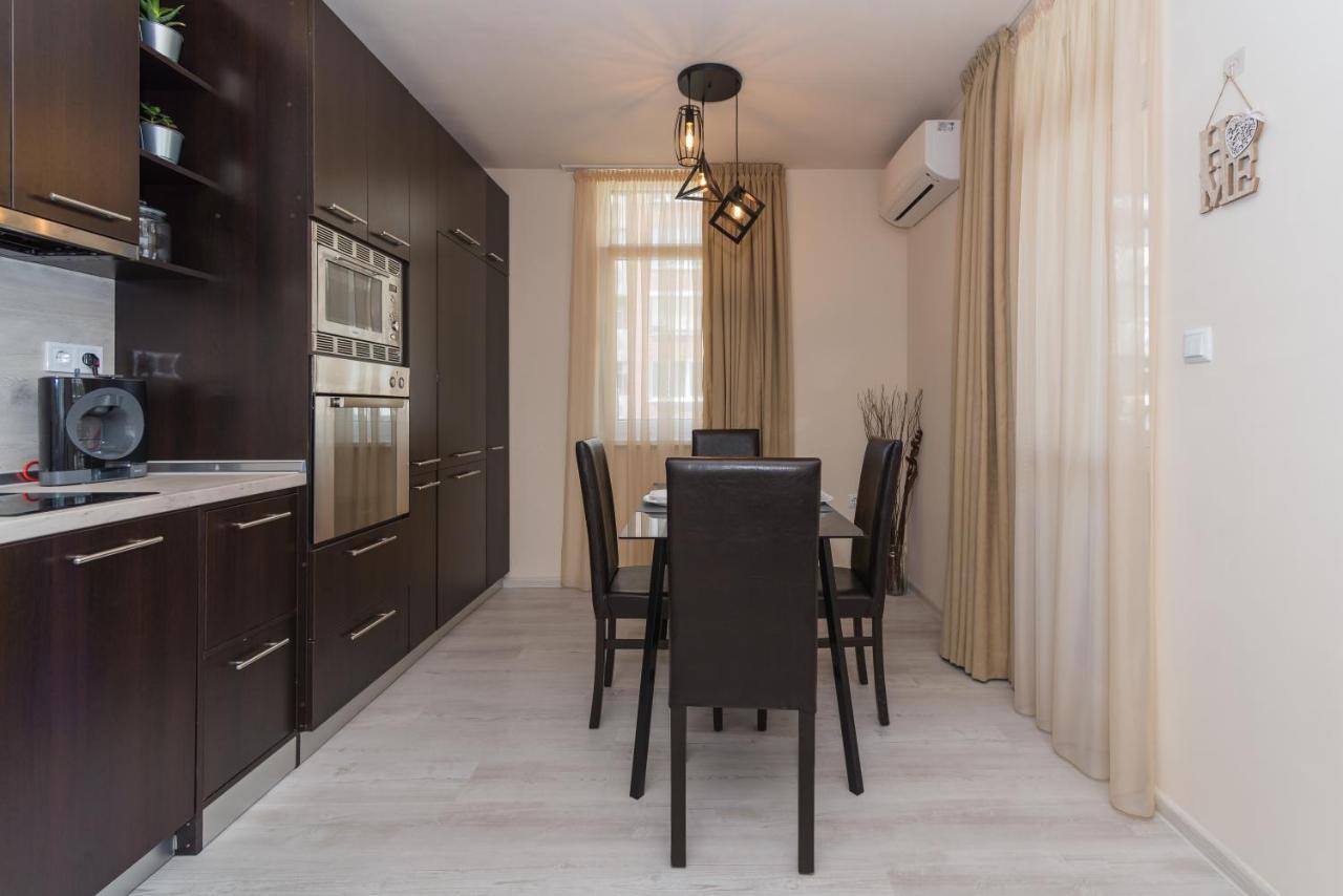 Alma Apartment - Stylish 1Bd Flat With Balcony By Flat Mаnager Пловдив Экстерьер фото